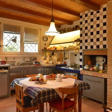 Oda ve Kahvaltı Ca Di Viazadur *