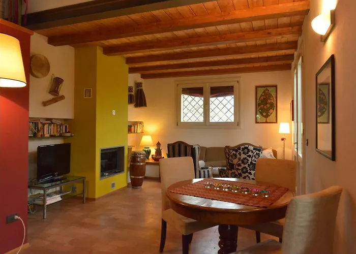 Ca Di Viazadur فندق مبيت وإفطار *