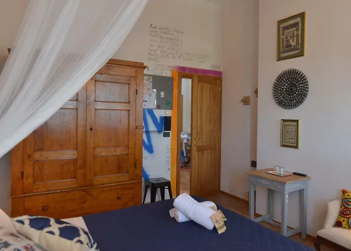 فندق مبيت وإفطار Ca Di Viazadur فينْتْسا